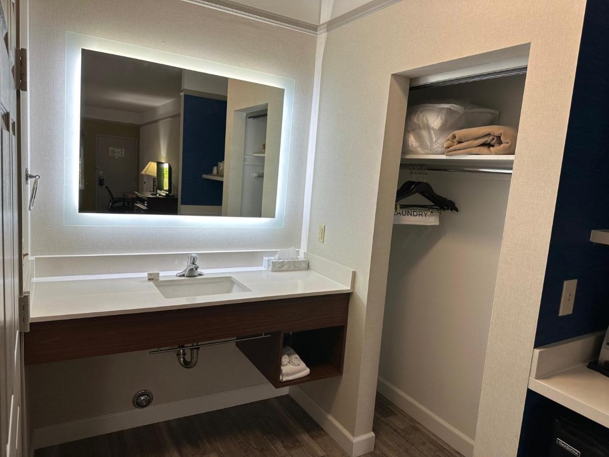 Holiday Inn Express Hotel & Suites San Dimas By Ihg Zewnętrze zdjęcie