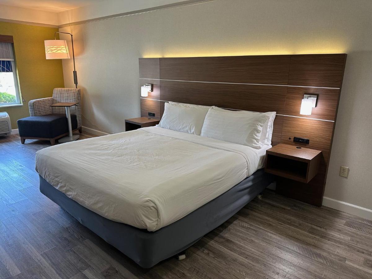 Holiday Inn Express Hotel & Suites San Dimas By Ihg Zewnętrze zdjęcie